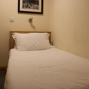 Single Room Private Bathroom